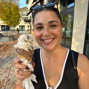 Meet your Posher, Vanessa